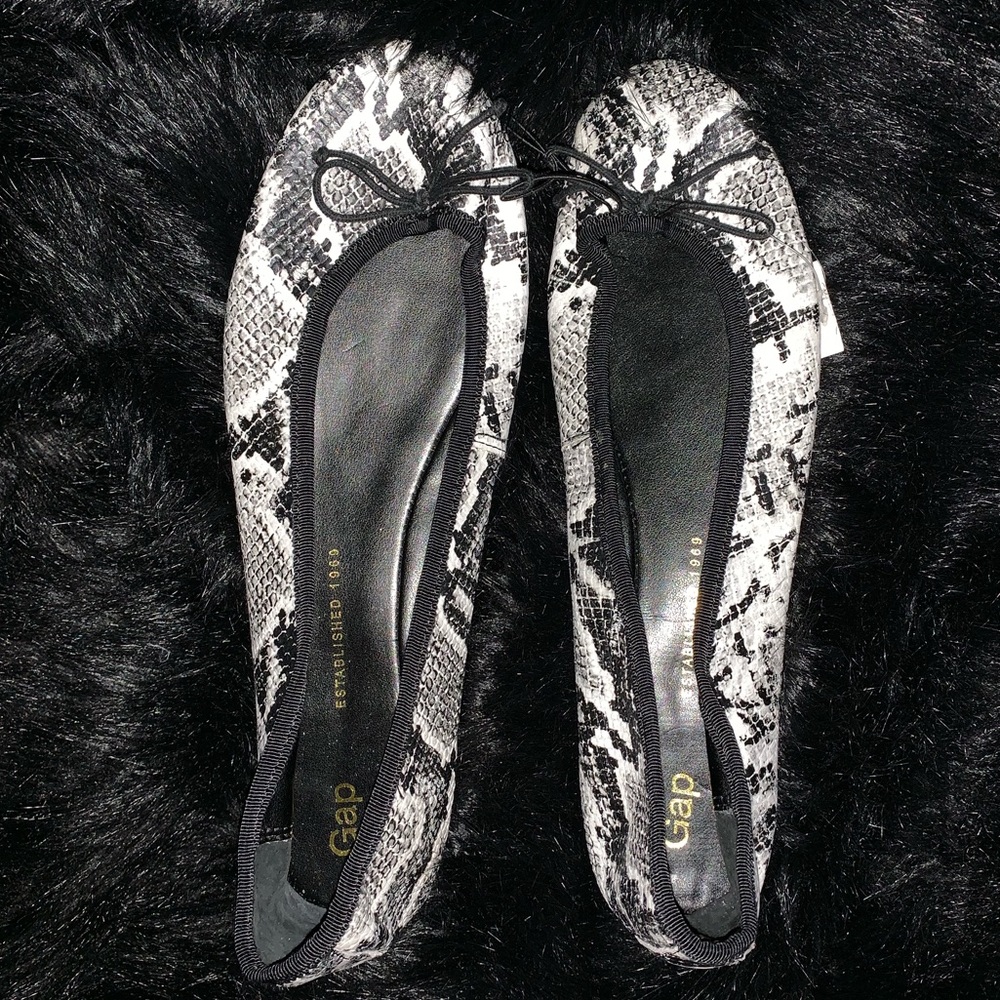 GAP SHOES